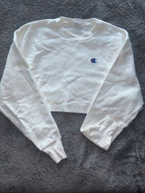Champion White Cropped Crew Sweatshirt with Blue & Red Logo